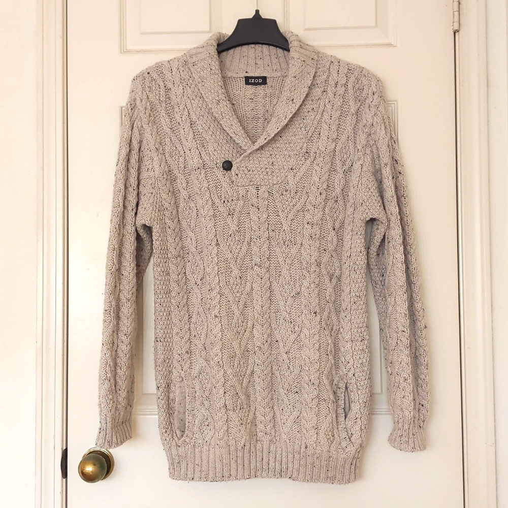 NWOT. IZOD Men's Cotton blended sweater with collar, pockets and multi patterns.